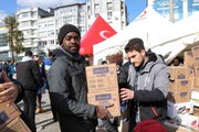 Samsun'dan deprem bölgesine yardım zinciri: Yabancı öğrenciler de destek verdi
