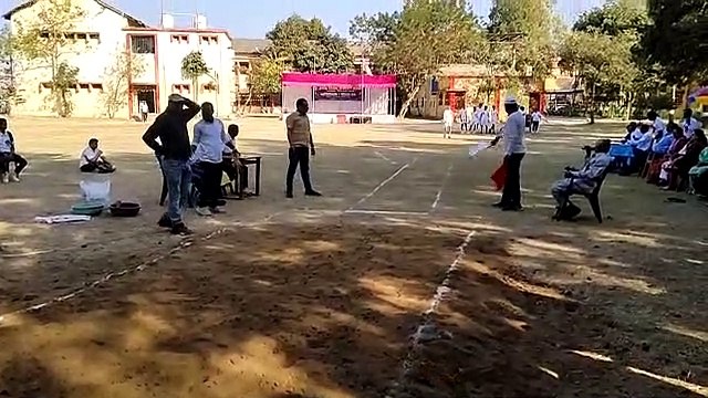 परेड व सलागी पश्चात कार्यक्रम को राजगीत के साथ अन्य सांस्कृतिक कार्यक्रम ने चार चांद लगा दिया