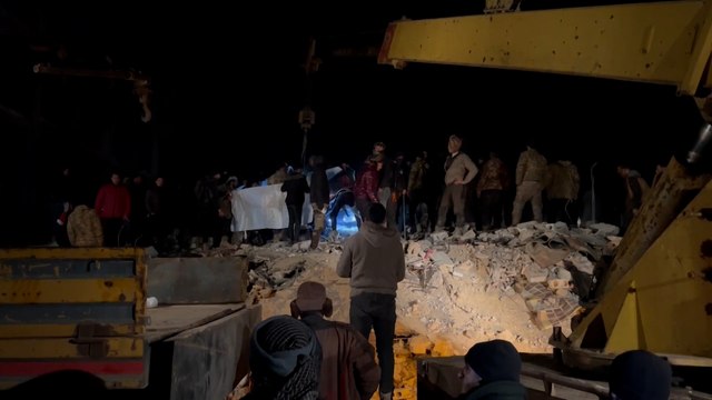 دمار هائل في جنديرس بريف حلب وأوضاع المنكوبين مأساوية.. الجزيرة ترصد المشهد