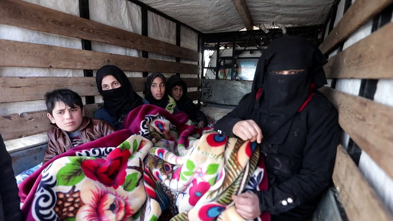 Séisme en Syrie : des maisons détruites et des habitants en proie à un froid glacial