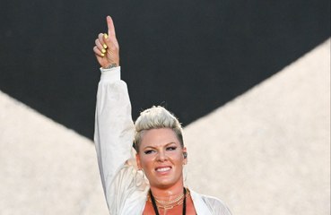Pink went 'numb' after her father passed away