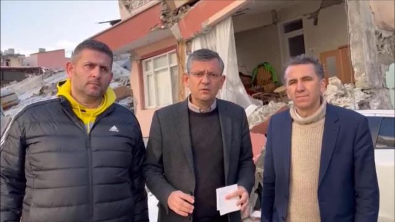 Özgür Özel, Hatay Samandağ'da: "Samandağ'da Özellikle Devlet Otoritesi, Kamu Otoritesi Tamamen Çökmüş Durumda, Tüm Kurumlarla"