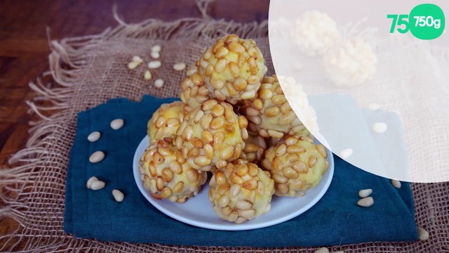 Panellets (biscuits aux amandes et aux pignons)