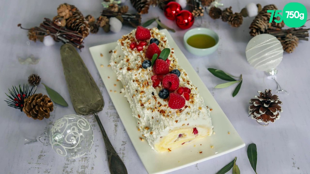 Bûche roulée, crème pâtissière à l’huile d’olive et fruits rouges