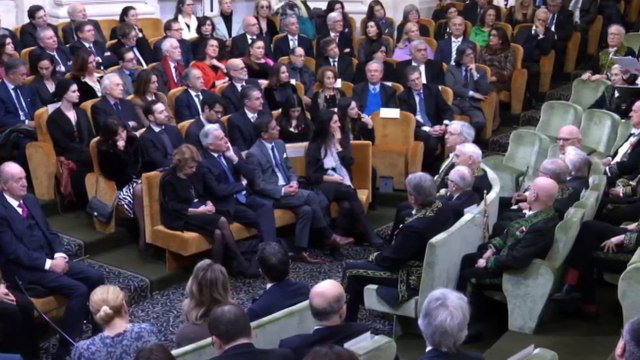 Vargas Llosa ingresa en la Academia Francesa como 'inmortal': La literatura necesita libertad