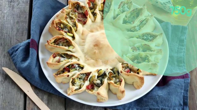 Pizza soleil aux courgettes, jambon et Fourme d'Ambert