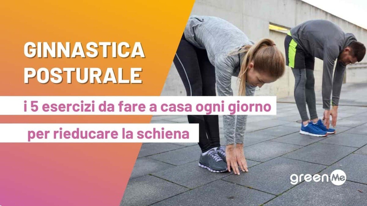 Ginnastica posturale: i 5 migliori esercizi da fare a casa ogni giorno per rieducare la schiena
