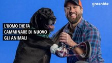 L'uomo che fa camminare di nuovo gli animali