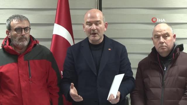 İçişleri Bakanı Süleyman Soylu: Polis teşkilatımızda 120 arkadaşımızı, 32'inin üzerinde de jandarma personelimizi kaybettik. Allah bütün...