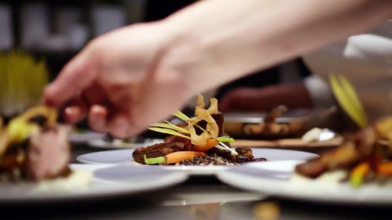 Restaurants on the Edge - Se2 - Ep04 HD Watch