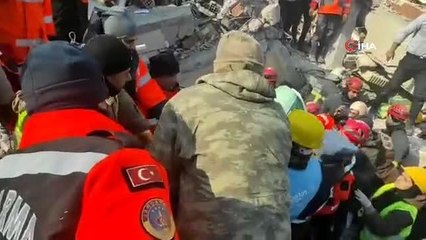 JAK ekiplerince 12 yaşındaki çocuk, 71 saat sonra kurtarıldı