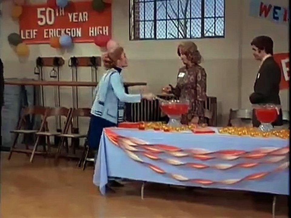 The Mary Tyler Moore Show - Se2 - Ep08 - Thoroughly Unmilitant Mary HD Watch