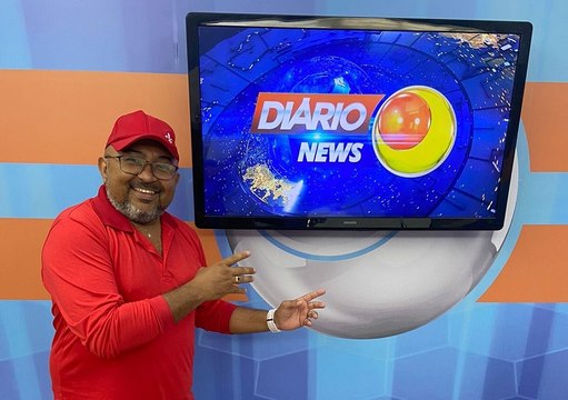 Radialista de Cajazeiras, dono de voz romântica e marcante da cidade, fala sobre trajetória de vida