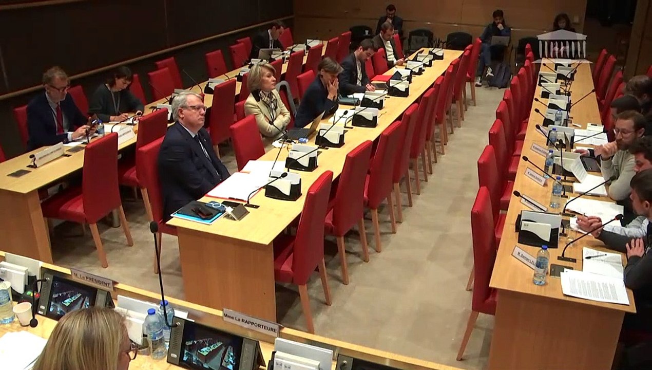 Révélations des Uber Files : l’ubérisation, son lobbying et ses conséquences : Table ronde réunissant les journalistes à l’origine des Uber files en France ; Audition de M. Brahim Ben Ali, Secrétaire général du syndicat national INV - Jeudi 9 février 2023