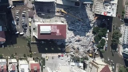 6 kişinin canlı çıkarıldığı Arzu Apartmanı böyle görüntülendi