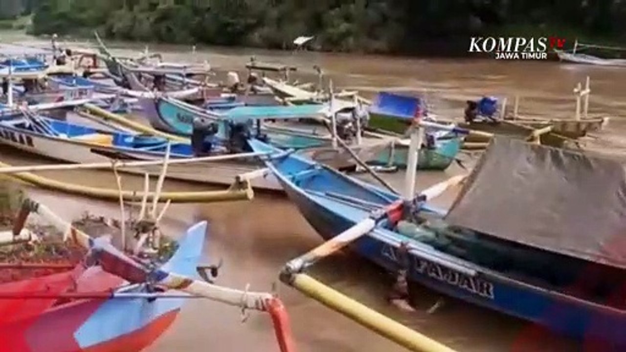 Bocah 11 Tahun Hanyut Terbawa Arus Sungai Bedadung Saat Bermain Bola