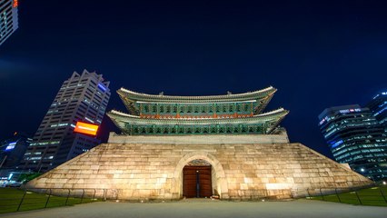 "숭례문 화재 잊지 말자"...숭례문 오늘 밤새 불 켠다 / YTN