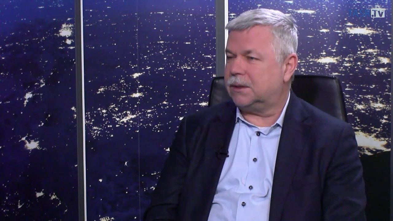ŠRAMKO: Slovensko pred 30 rokmi začínalo s prázdnymi vreckami a bez devízových rezerv