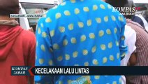 Sopir Angkot Terjepit Di Ruang Kemudi