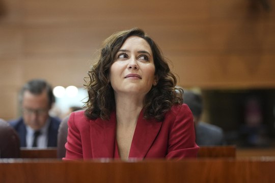 La Fiscalía acusa a Ayuso de infringir el derecho de huelga de los médicos