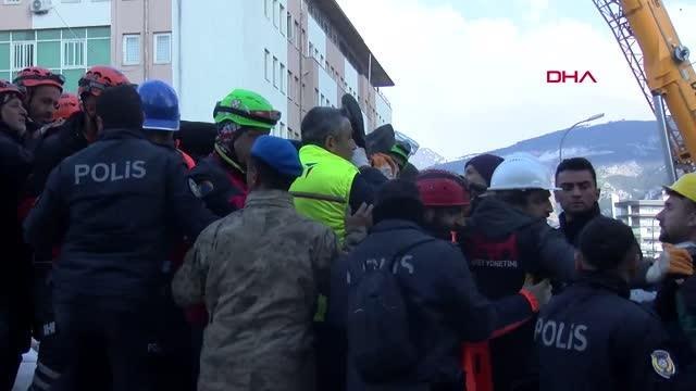 ARZU APARTMANI ENKAZINDAN MURAT-RAZİYE KILINÇ ÇİFTİ 107 SAAT ÇIKARILDI