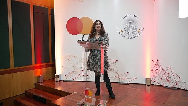 Los Premios al Joven Talento Científico femenino que reconocen a la mujer científica en España