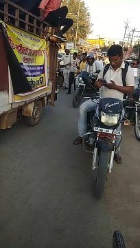 Workers protesting against BN Gold Chit Fund Company
