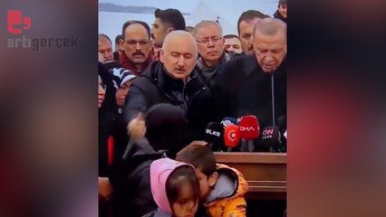 Bakan Karaismailoğlu'nun depremzede çocuğa hareketi tepki çekti