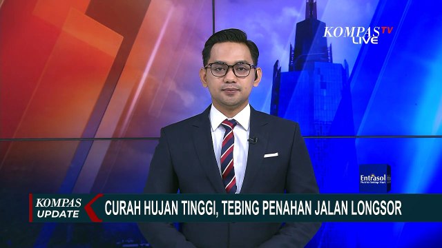 Curah Hujan Tinggi, Tebing Penahan Jalan Setinggi 9 Meter di Jember Longsor