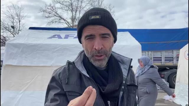 Adıyaman'da Depremin Beşinci Gününde Çaresiz Bekleyiş Sürüyor... Yakınlarını Kefensiz Gömdüğünü Söyleyen Depremzede: Patron Benim, Görüşeceğiz