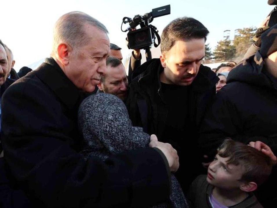 Cumhurbaşkanı Erdoğan: "Tüm çalışmalar için öncelikle 100 milyar liralık bir kaynak tahsis edildi"