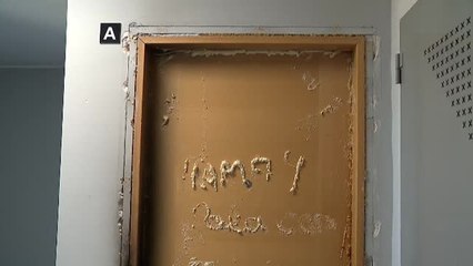 Una vecina de Lardero siembra el terror en su edificio