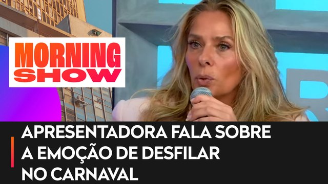 Adriane Galisteu: “Entrar na Avenida é como um jogador de futebol fazer gol no Maracanã lotado”
