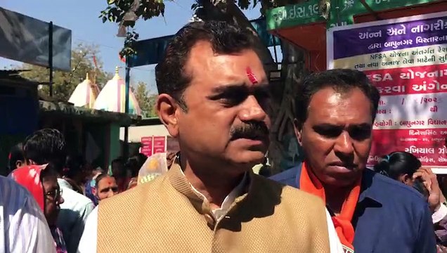 Camp: घर के निकट ही राशन कार्डधारकों को मिली मदद