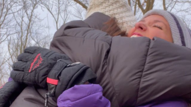 Woman pretends to take a photo with BFF before spilling that she's pregnant!