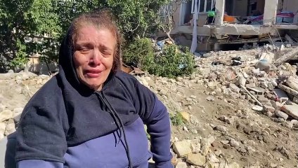 Enkazdan yaralı olarak çıkarılan kadın: Beni Suriyeli çocuk çıkardı