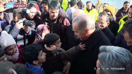 Cumhurbaşkanı Erdoğan, çadır kenti ziyaret etti