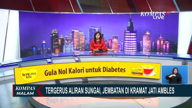 Tergerus Aliran Sungai, Jembatan di Kramat Jati Ambles!
