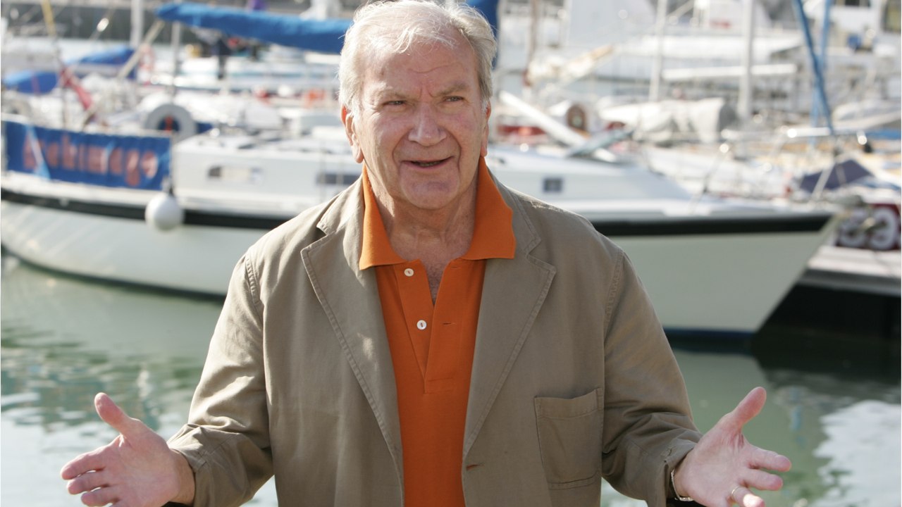 GALA VIDEO - Mort de Pierre Mondy : “Il a serré...