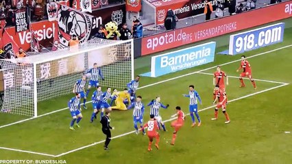 Try Not to Laugh at These Funny Moments in Football...