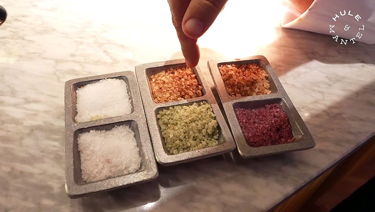 Qué tipos de sal se utilizan para acompañar las carnes en La Cabrera