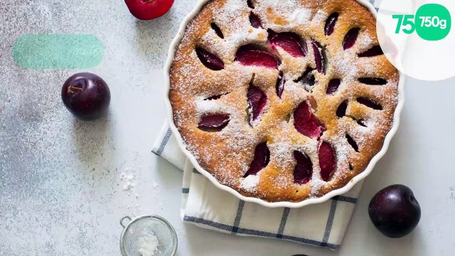 Gâteau moelleux aux prunes rouges