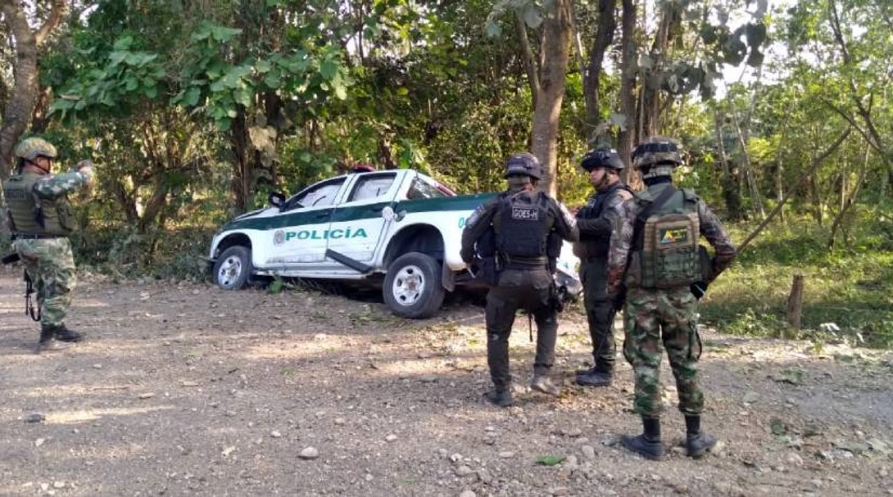 Reportan fuertes hostigamientos contra la Polic...