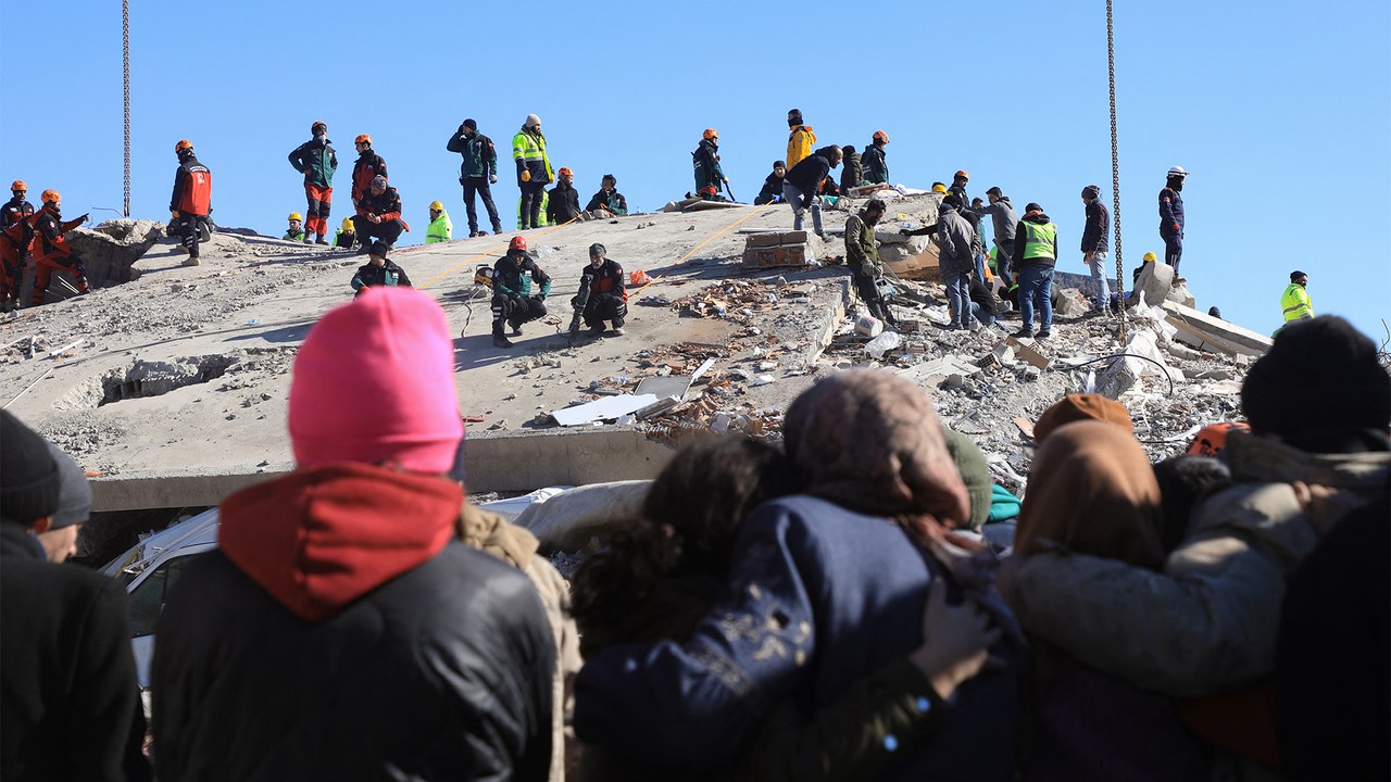 كاميرا الجزيرة ترصد جانبا من الأضرار في مدينة نورداغ بولاية غازي عنتاب