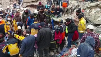 Gaziantep'de 106 saat sonra 3 kişi sağ olarak böyle çıkarıldı
