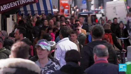 Ámsterdam prohibirá fumar cannabis en las calles del Barrio Rojo