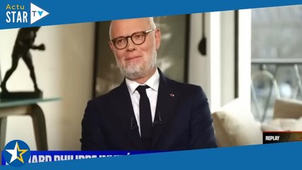 "On ne va pas passer la nuit là-dessus !" : Edouard Philippe s'agace après de nouvelles questions su