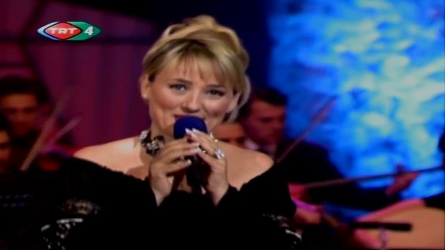 Hüner Coşkuner / Doymadım sana ağlarım ah ederek yana yana