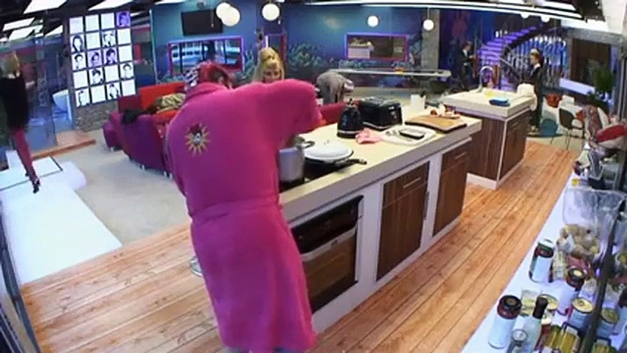 Celebrity Big Brother - Se8 - Ep07 HD Watch