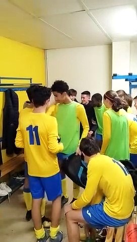 Ref:x8i73l4 Chant de la victoire des joueurs U15 (Entente Egletons Marcillac Meymac Soursac)